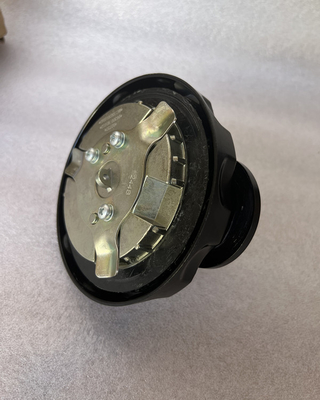 Verzameling van het deksel van de brandstoftank M4110030100A0 voor aluminiummateriaal van de Foton serie zware vrachtwagens